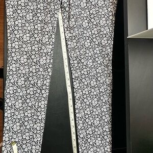 Michael Kors Black and White Floral Leggings